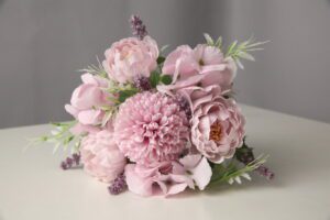 Chrysanthemum Ball & Peony Bunch Light Purple (More than 24 pcs = £1.5 each)